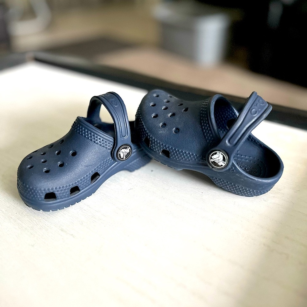 Croc’s toddler size 5